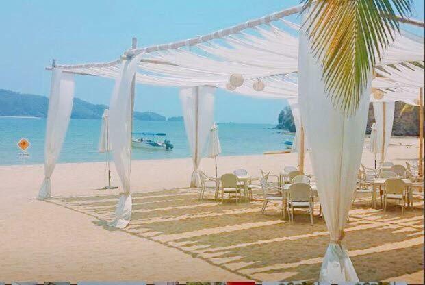 Pico De Loro Resort Condotel นาซุกบู ภายนอก รูปภาพ