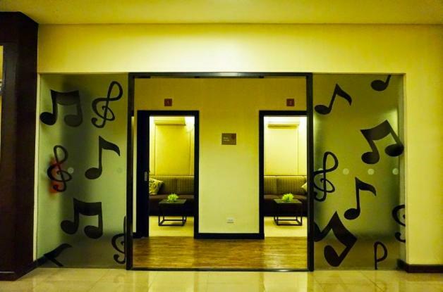 Pico De Loro Resort Condotel นาซุกบู ภายนอก รูปภาพ
